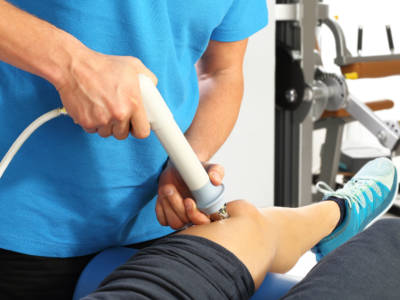 Dolori e infiammazioni si curano con la fisioterapia strumentale